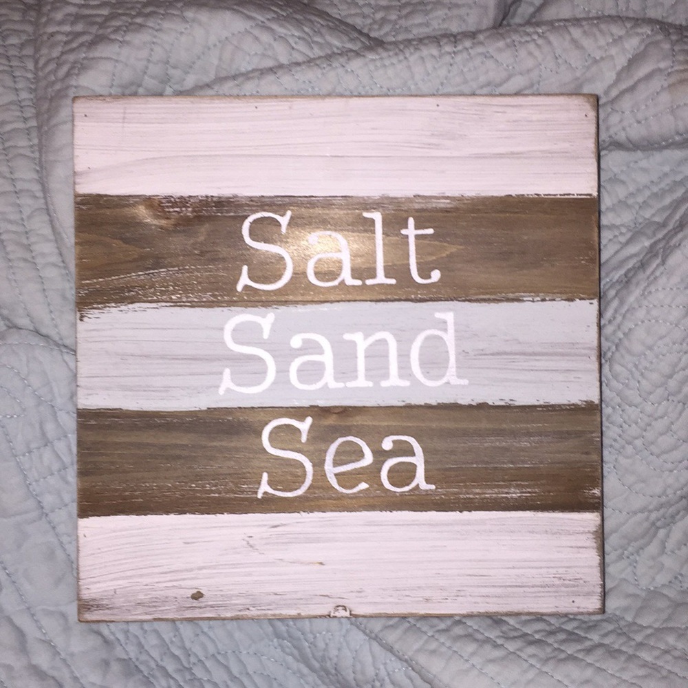 Salt, sand, sea wooden decor (Not homemade)